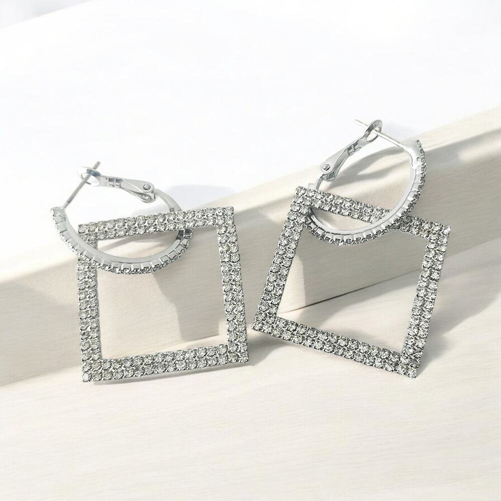 Square Dangle Night Out Earring - Picture 4 of 8